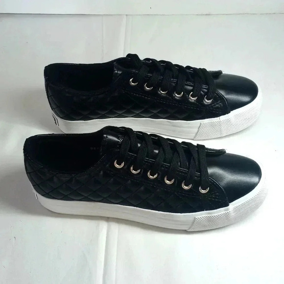 Mudd Beyley lace up platform sneaker - Picture 3 of 10